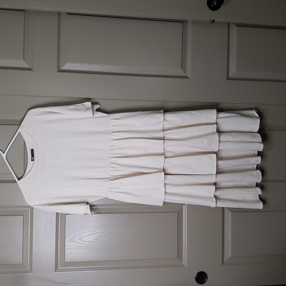 Zara Dresses & Skirts - Zara Cream Tiered Midi Dress NWOT